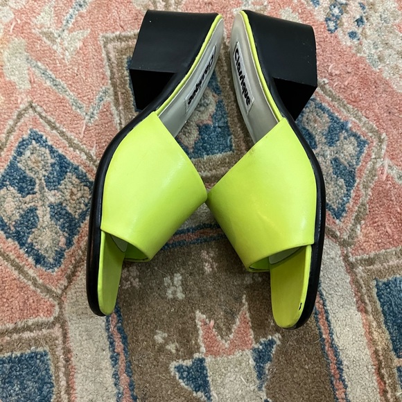 Vintage 90s lime green heeled sandals - Picture 5 of 9